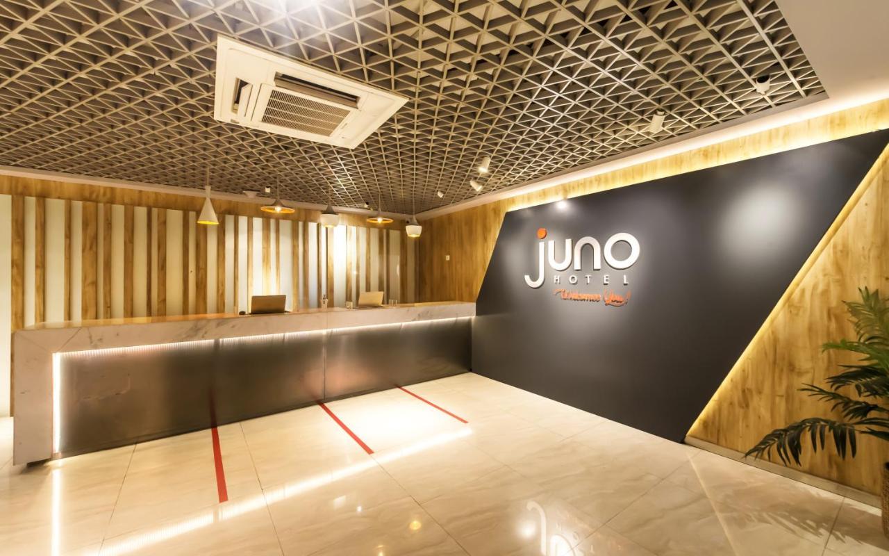 Juno Jatinegara Jakarta Exterior photo