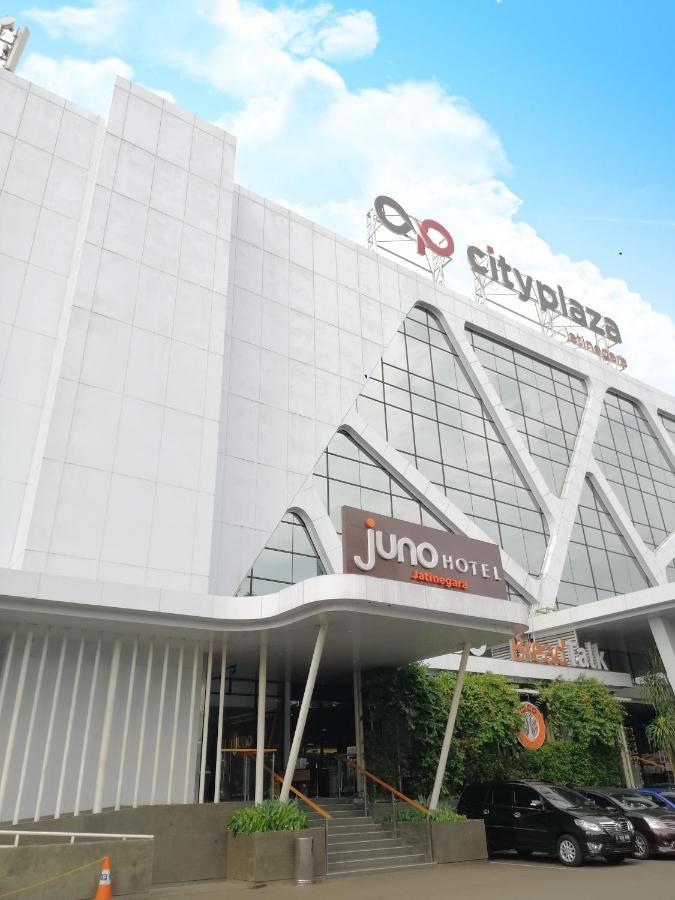 Juno Jatinegara Jakarta Exterior photo