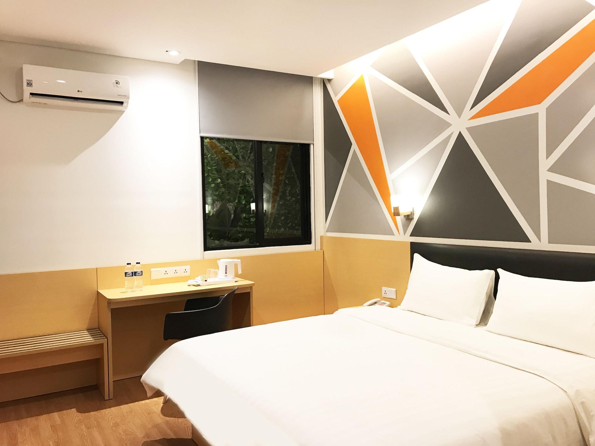 Juno Jatinegara Jakarta Exterior photo